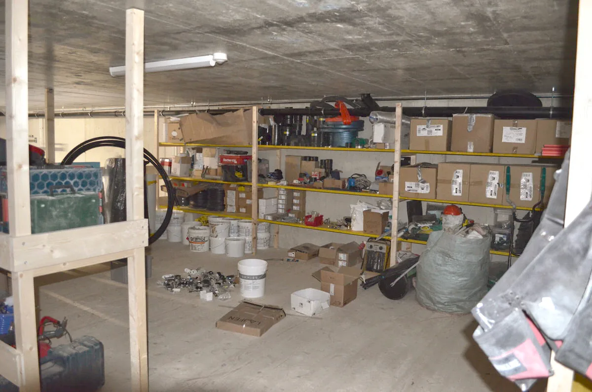 Lagerhalle mit Podeststockwerk in Murten